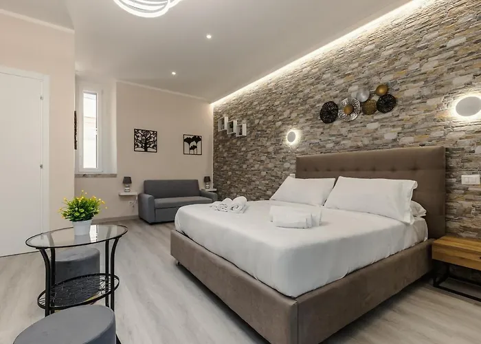 Hadrian's House Apartment